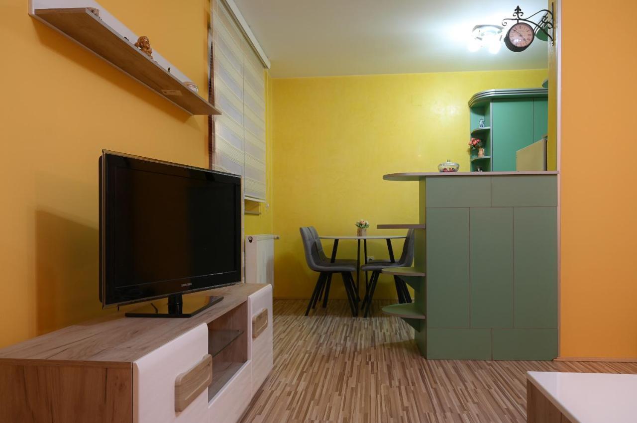 Mb Apartments Jagodina Buitenkant foto