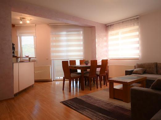 Mb Apartments Jagodina Buitenkant foto